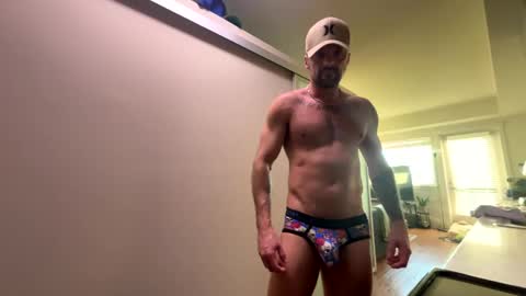 Snapshot of zuko_zen69 chatting on February 9, 4:18 pm Zuko online show from February 9, 4:18 pm