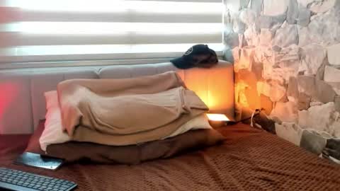 zyzz_1812 online show from March 6, 7:44 pm