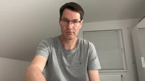 zzz123_cam online show from June 14, 3:03 pm