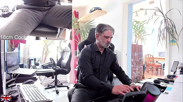 OnlineBossUK online show from September 8, 4:06 pm