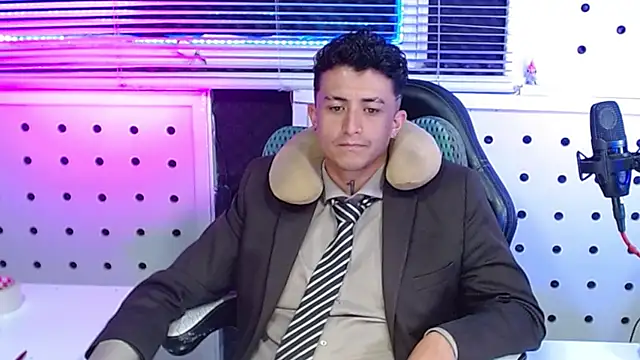 Darko0717 online show from September 10, 2:38 pm