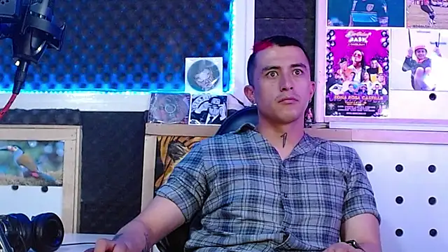 Darko0717 online show from March 23, 1:42 am