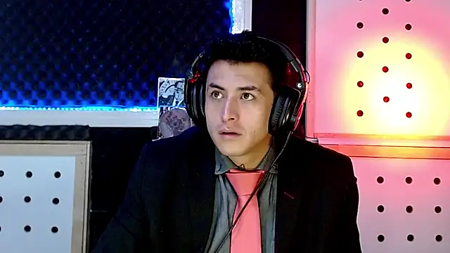 Darko0717 online show from December 23, 3:01 pm