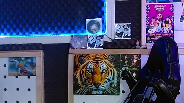 Darko0717 online show from March 21, 9:01 pm