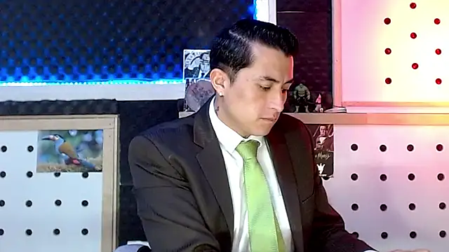 Darko0717 online show from January 2, 3:29 pm