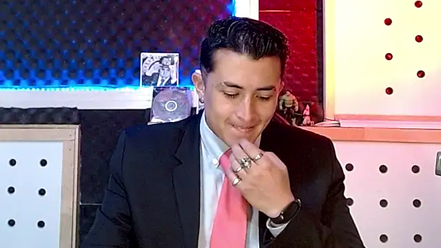 Darko0717 online show from December 6, 2:17 pm