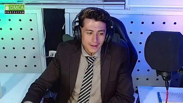 Darko0717 online show from October 9, 3:17 pm