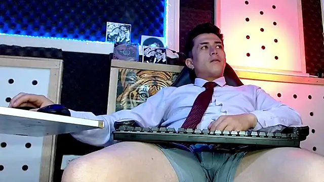 Darko0717 online show from December 10, 2:35 am