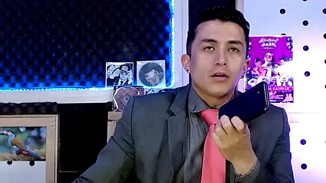 Darko0717 online show from January 20, 3:28 pm