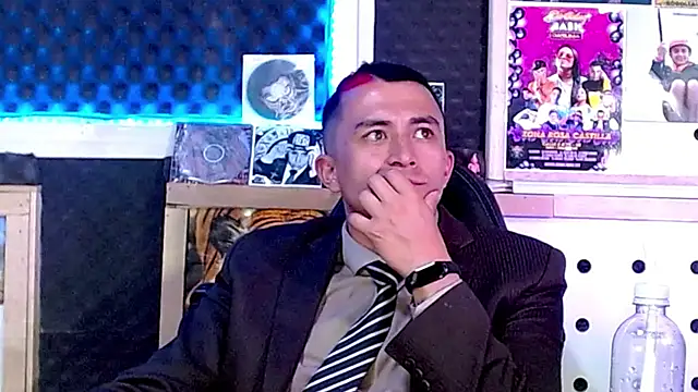 Darko0717 online show from March 18, 1:02 am