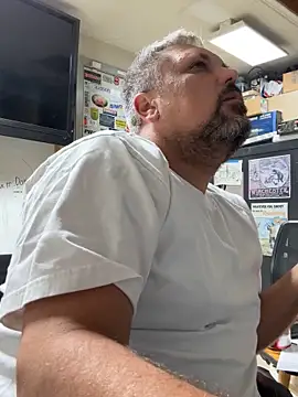 tank32s online show from October 9, 3:17 pm