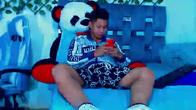 Hakim prettynigg online show from April 5, 12:52 am