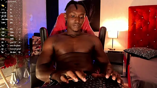 DannSmmith online show from November 3, 3:54 am