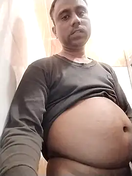 Snapshot of IndianPornStarRavee chatting on February 14, 11:10 am IndianPornStarRavee online show from February 14, 11:10 am
