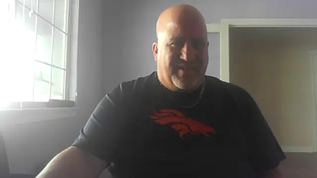 Snapshot of Bigbear0563 chatting on January 7, 9:14 pm Bigbear0563 online show from January 7, 9:14 pm