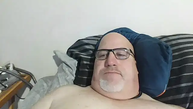 Snapshot of Bigbear0563 chatting on January 31, 5:53 pm Bigbear0563 online show from January 31, 5:53 pm