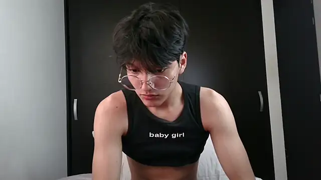 LuiSexvill online show from March 7, 7:27 pm