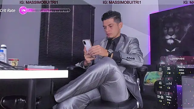 Snapshot of massimo_g chatting on December 15, 1:54 pm massimo g online show from December 15, 1:54 pm