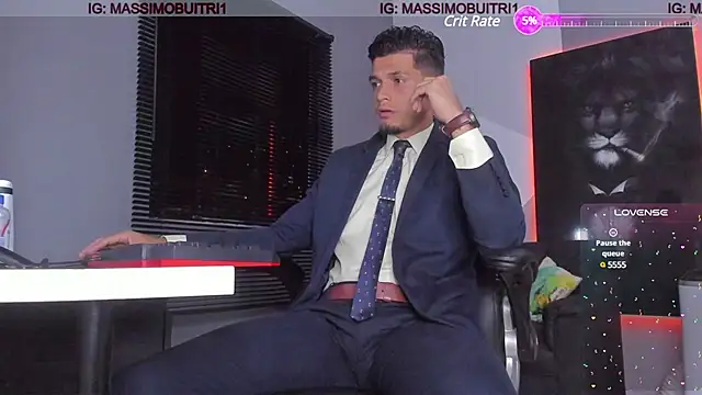 Snapshot of massimo_g chatting on January 25, 11:43 pm massimo g online show from January 25, 11:43 pm