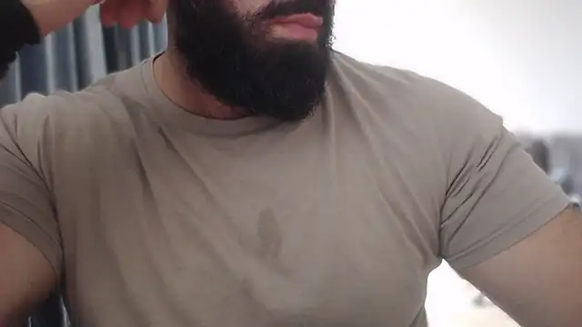 hugemachohandsome online show from October 17, 11:36 am