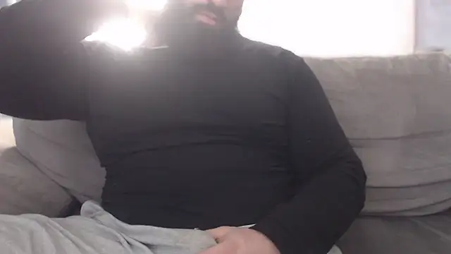 hugemachohandsome online show from January 10, 1:48 pm