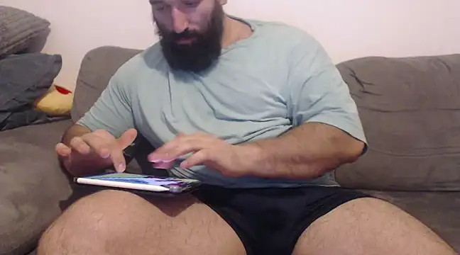 hugemachohandsome online show from December 4, 8:12 am