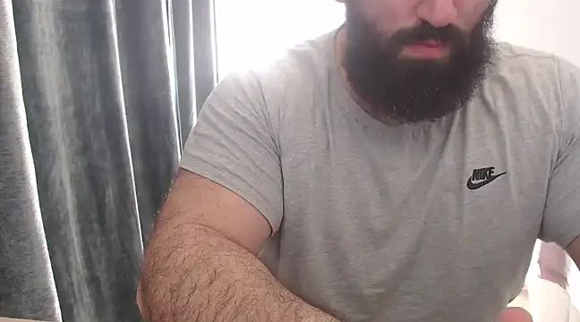 hugemachohandsome online show from March 4, 1:17 pm