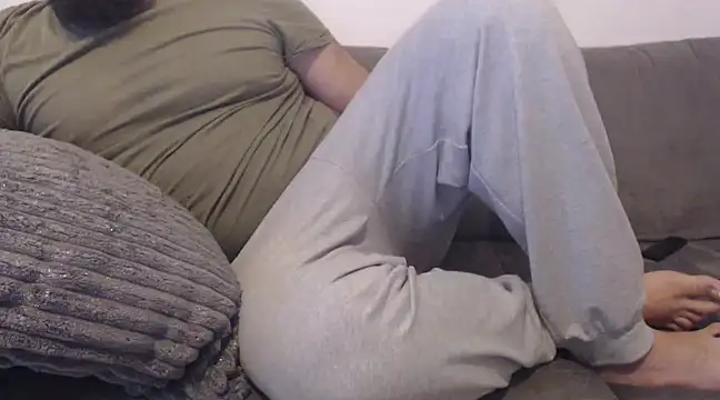 hugemachohandsome online show from February 12, 8:59 am