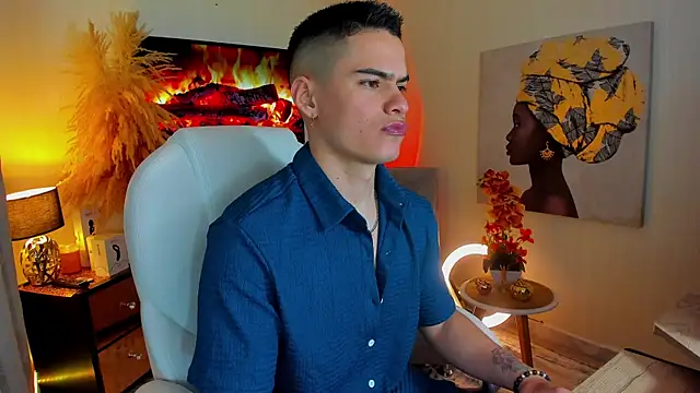 Matias Murrier online show from December 7, 11:40 am