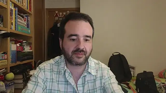 curiosillo83 online show from June 2, 6:20 pm