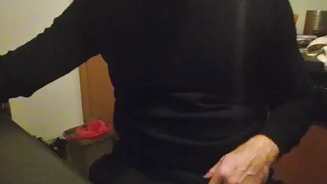 jouet75 online show from January 6, 7:51 pm