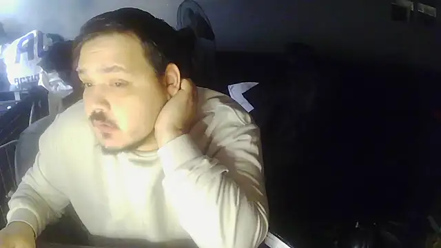 Snapshot of Bebemickey75 chatting on October 18, 12:54 pm Bebemickey75 online show from October 18, 12:54 pm