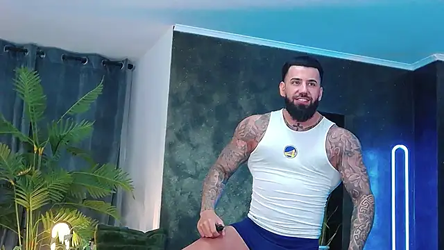 masterkingofmusclee online show from March 26, 9:41 pm