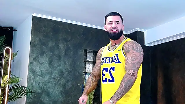 masterkingofmusclee online show from November 10, 8:52 am