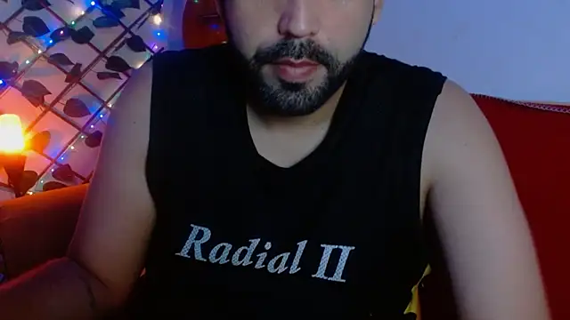 geeklatin88 online show from November 5, 10:50 am