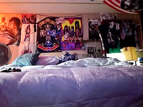 j hollywood91 online show from March 12, 11:53 am