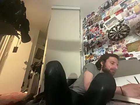 DownstairsSky online show from May 26, 3:35 am