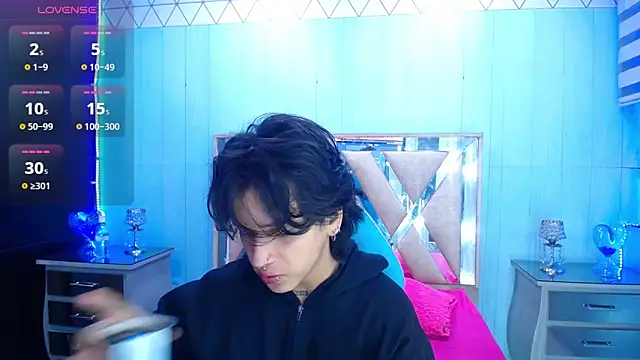 alex 477 online show from April 6, 11:44 am