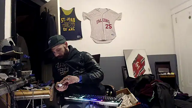 sledge901 online show from February 2, 2:17 am