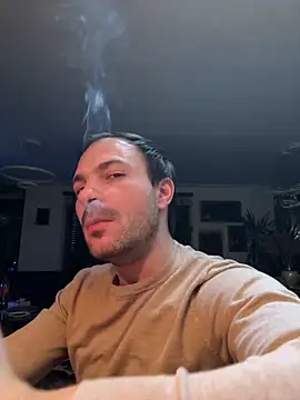 Adventurehotman online show from December 18, 12:10 am