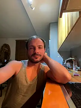 Adventurehotman online show from December 4, 11:02 pm