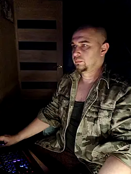 Foxyshaved online show from March 16, 4:19 am