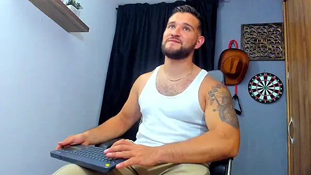 AndrewDiaz online show from April 7, 6:35 am