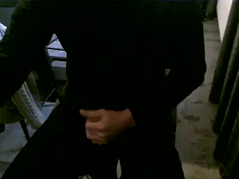 hornyman18cm39 online show from December 29, 11:18 am