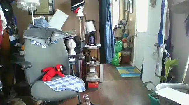 Daremeknot online show from December 5, 3:28 pm