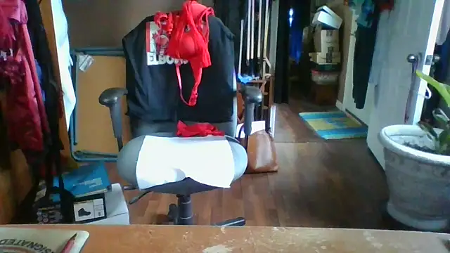 Daremeknot online show from October 7, 3:05 pm