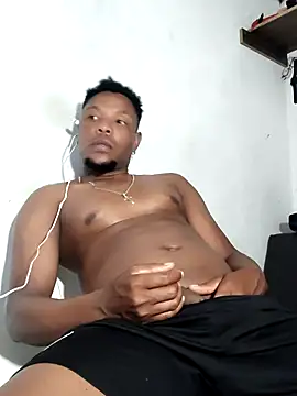 hugo3918  online show from October 3, 2:27 am