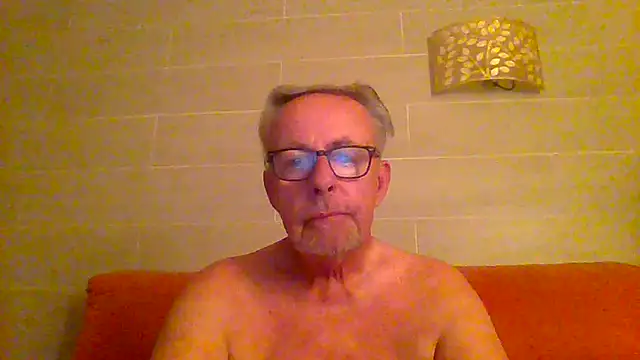 tuggy59 online show from July 14, 4:16 am