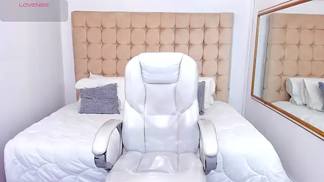 Alex cute77 online show from December 20, 12:12 pm