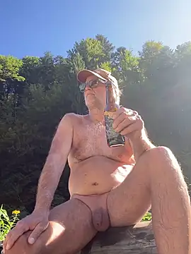 artXhibitor online show from September 19, 1:22 pm